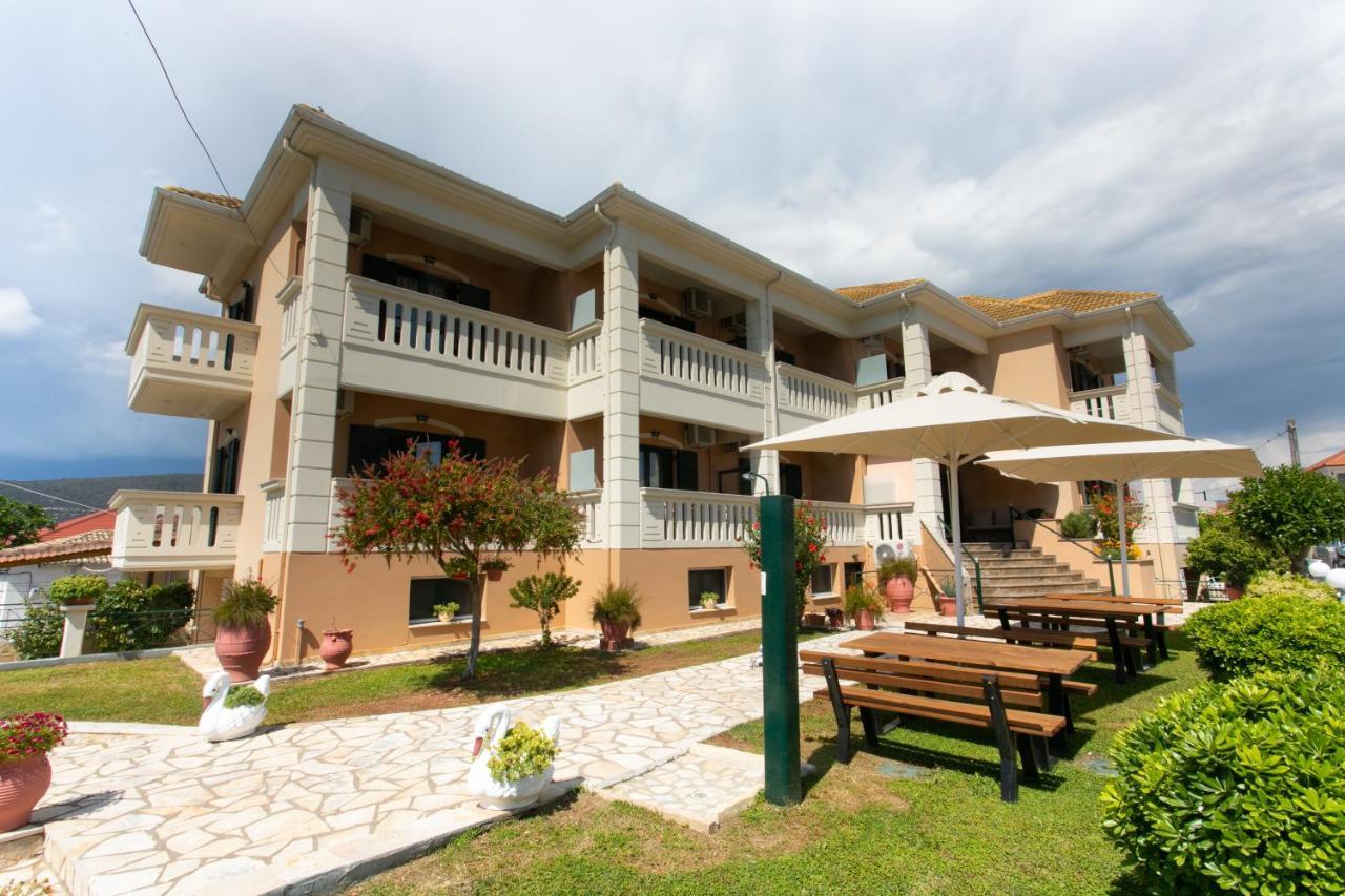 Lady Elena Hotel 아무디아 외부 사진